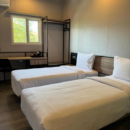 Conjioo Hotel Sumbawa Managed By Mhm Maluk Exterior foto
